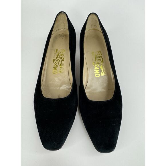 Vintage Salvatore Ferragamo Womans Black Suede Pumps Size 8B Kitten Block Heels - Picture 2 of 11